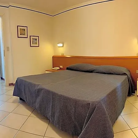 Excelsior Hotel 3*